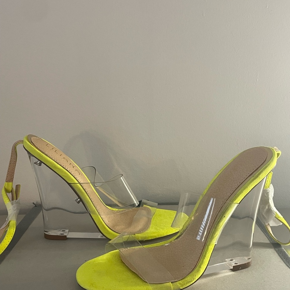 Liliana Transparent Yellow Women's wedged Heels